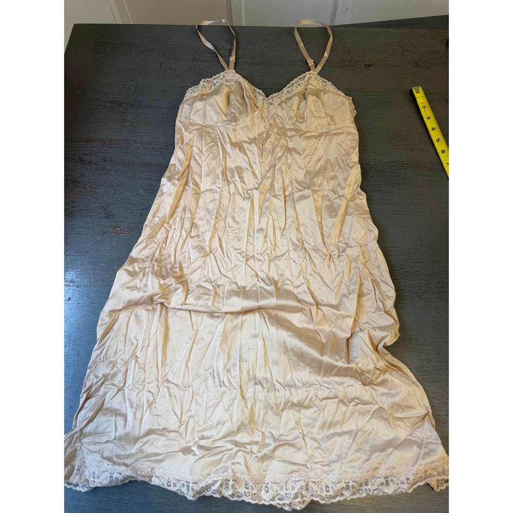 Vanity Fair Vintage Beige Champagne Lace Trim Full Slip Midi Nightgown Size 34